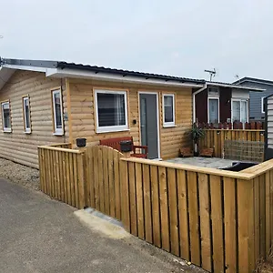 Beautiful & Stunning 1-bed In Bridlington